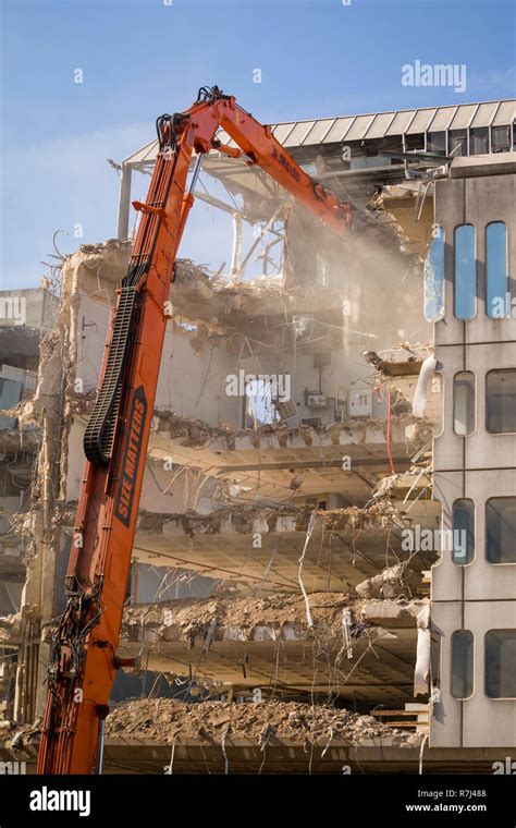 metal box building reading|Demolition .